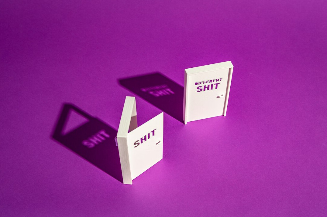 suspenseful book cover